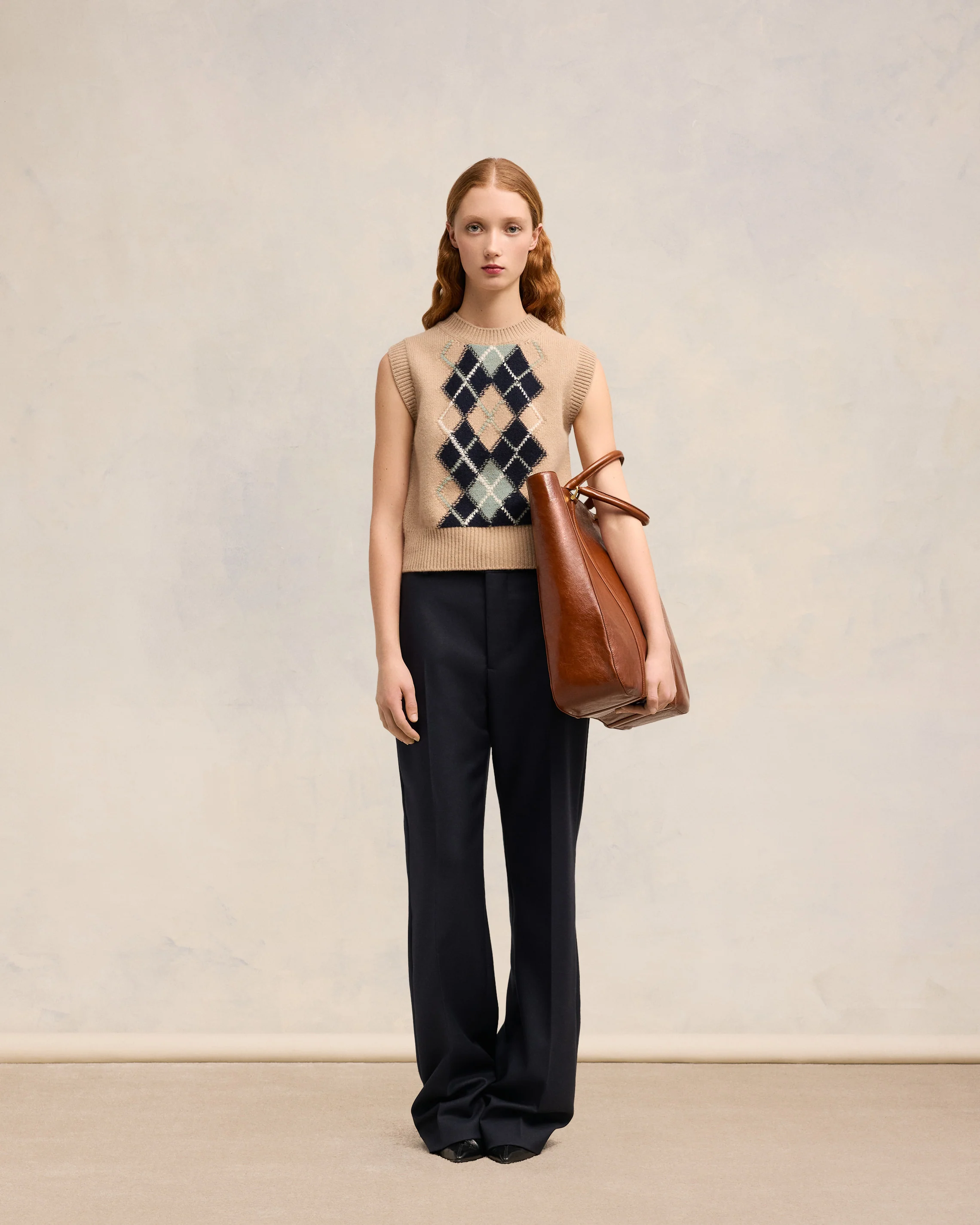 Nude/Navy/Green Aqua Argyle Sleeveless Sweater - leoleo123123