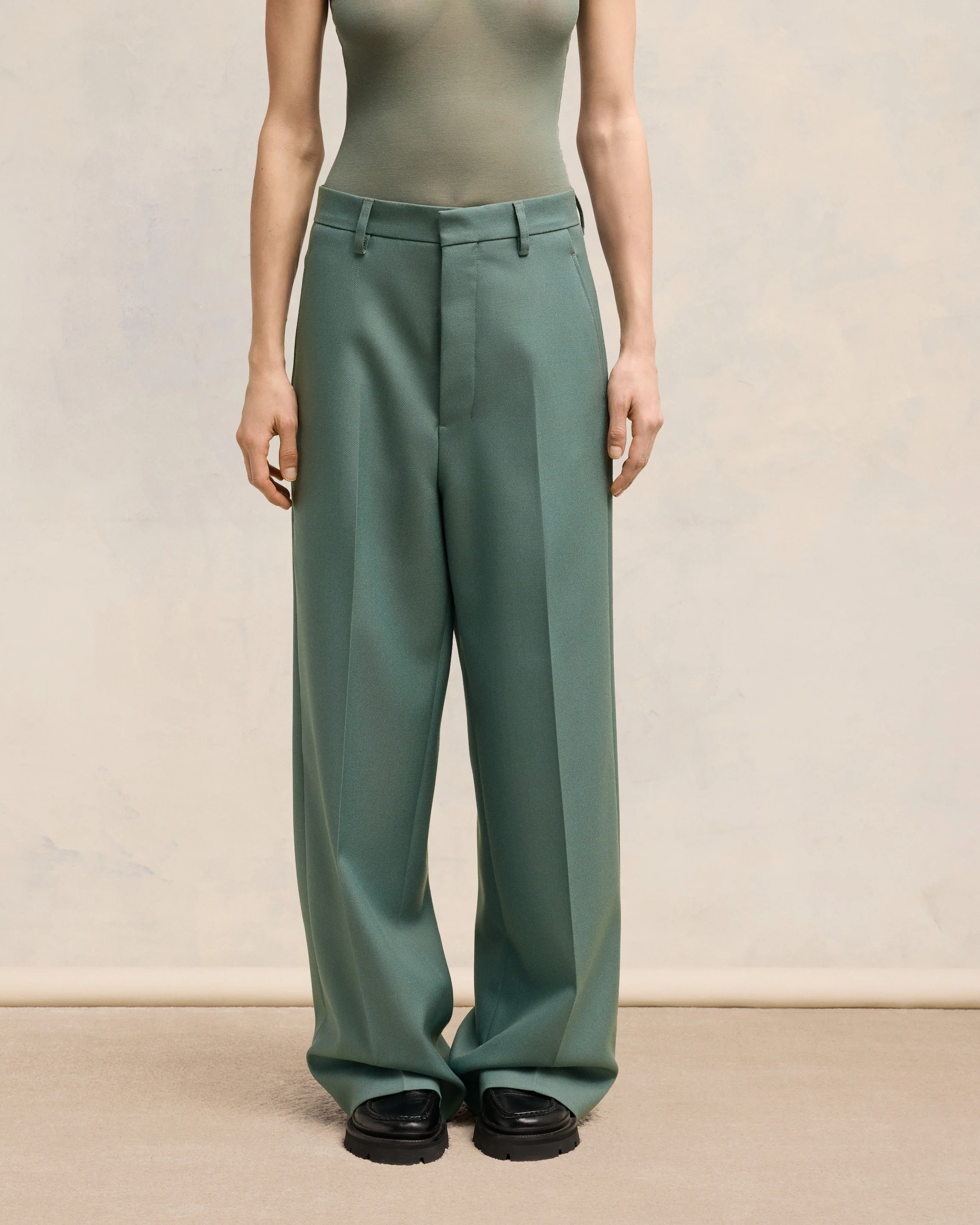 Antique Clay Large Fit Trousers - leoleo123123