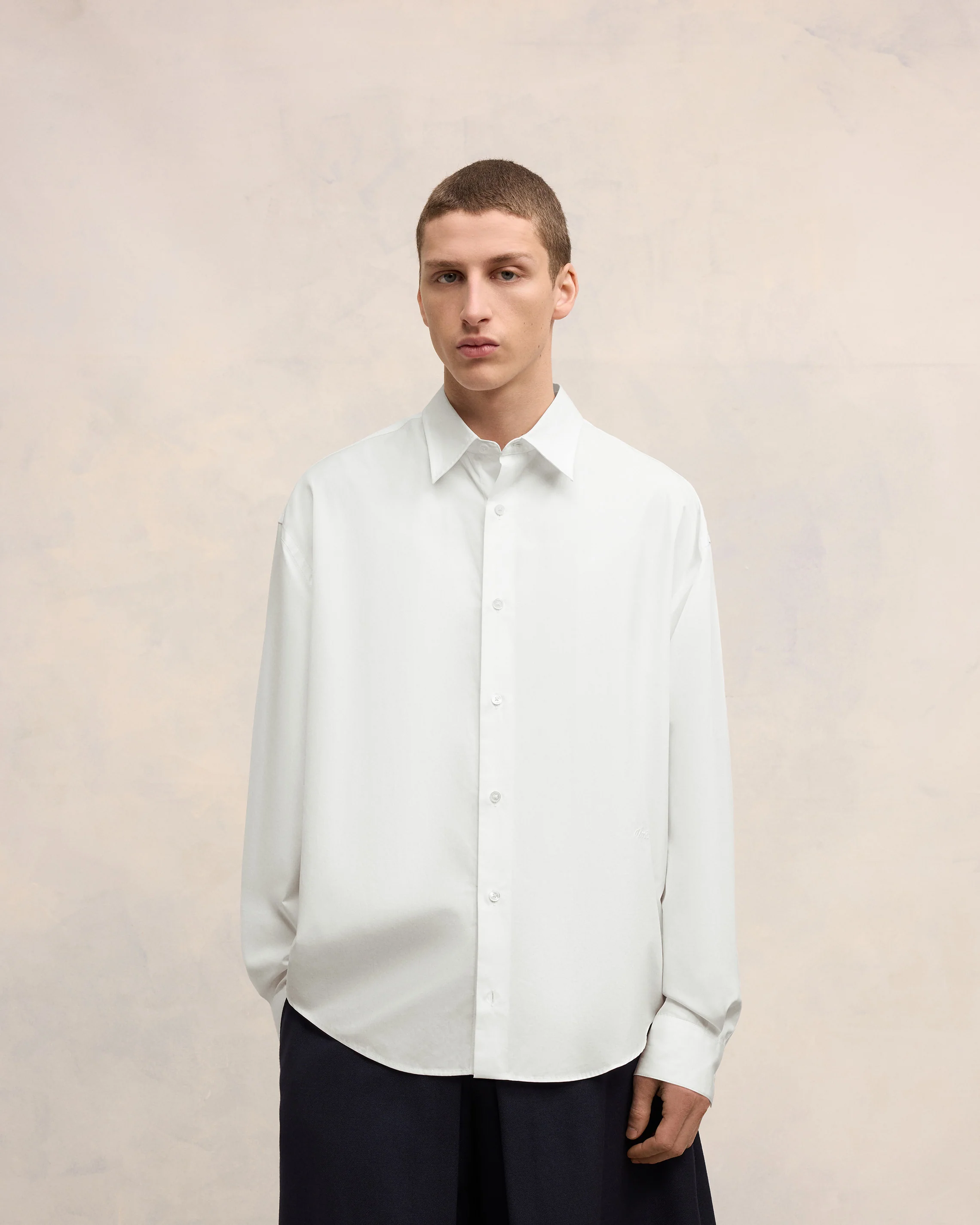 White Boxy Fit Shirt - leoleo123123