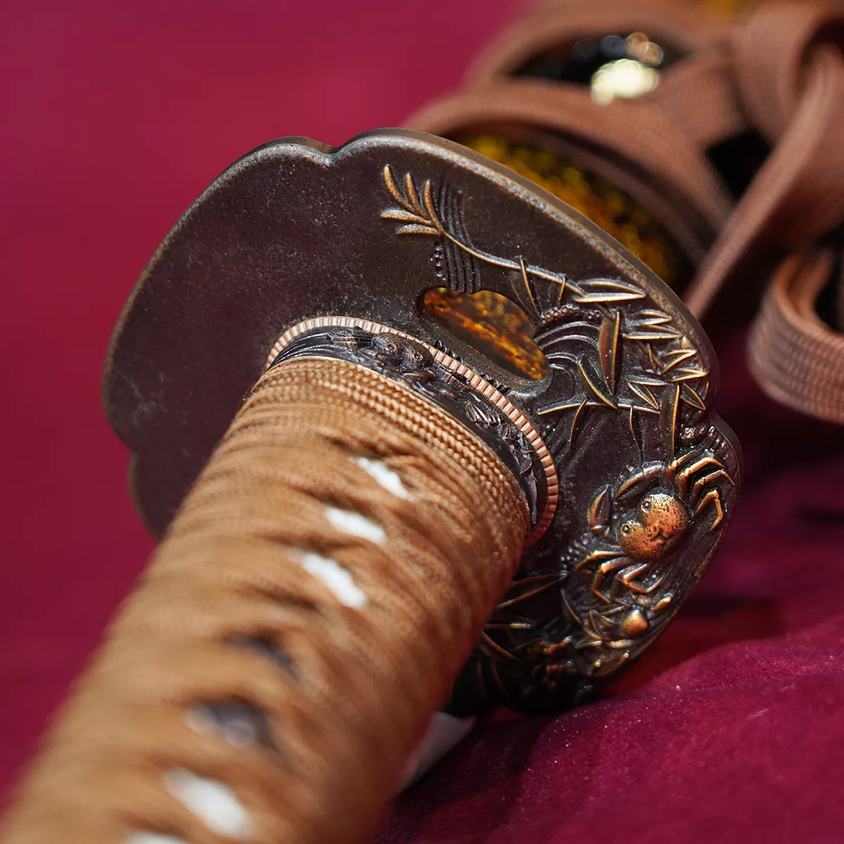 Crab Koshirae Tamahagene Katana (金虫喰塗鞘)