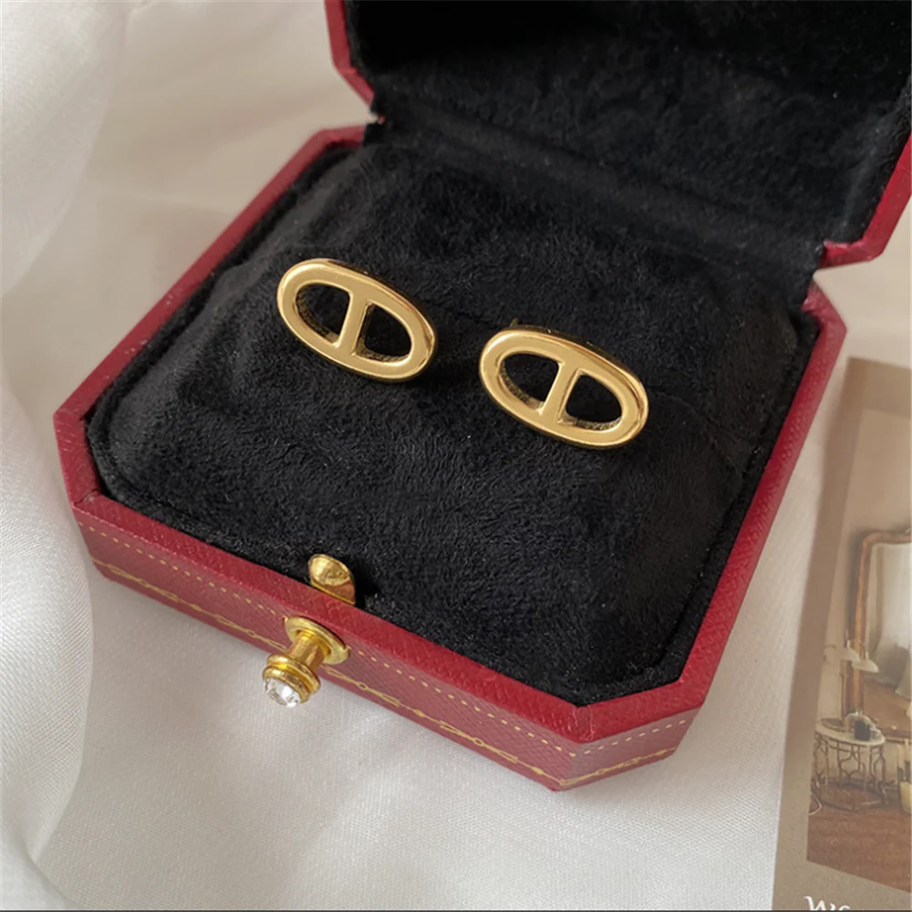 Minimalist Rose Gold Studs Earrings