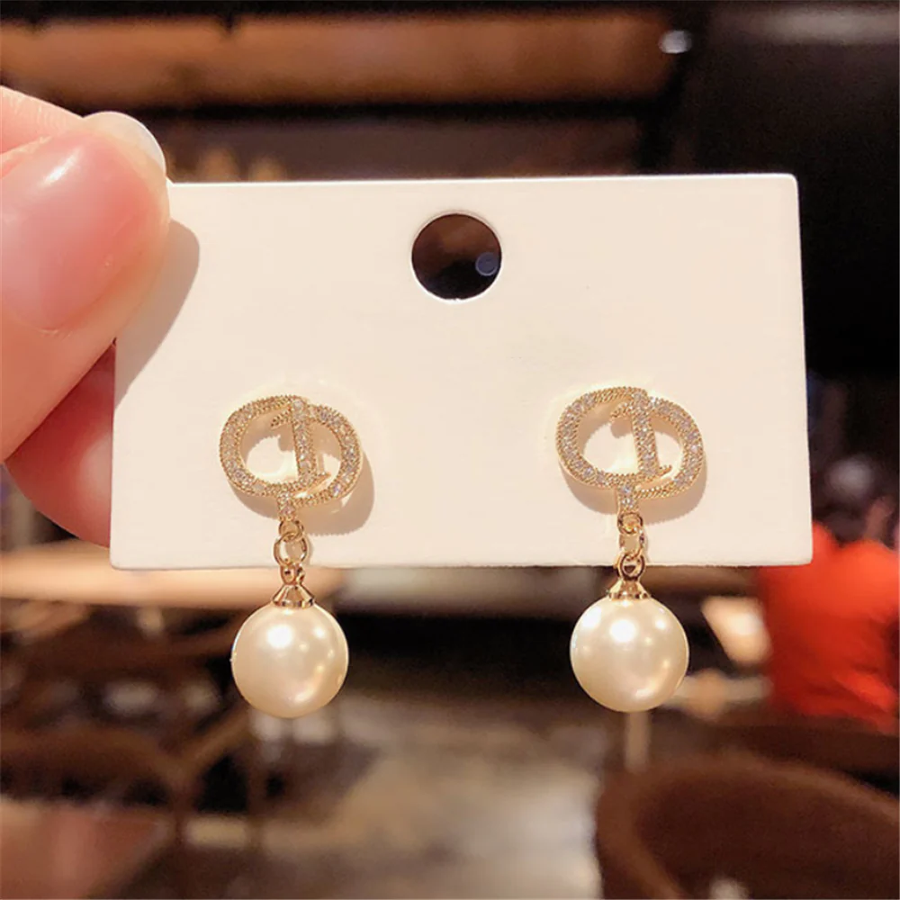Minimalist Cubic Zirconia Dangle Pearl Earrings